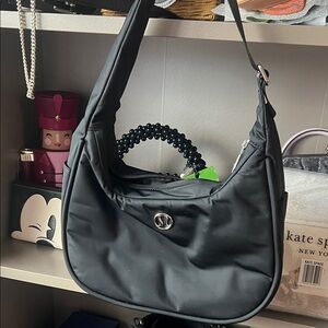 lululemon athletica Classic Black Shoulder Bag EUC